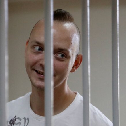 Суд в Москве приговорил журналиста Ивана Сафронова к 22 годам по делу о госизмене