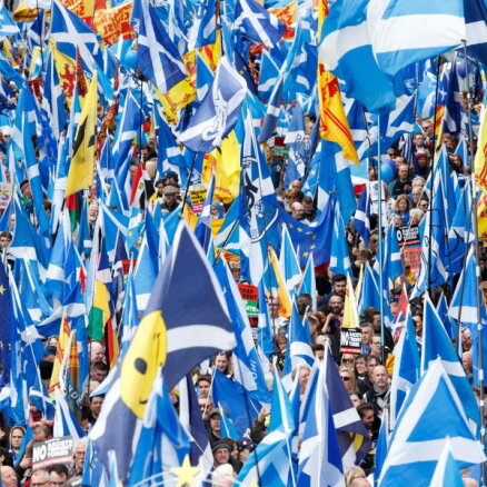 Vairākums britu atbalsta referendumus par Ziemeļīrijas un Skotijas atdalīšanos