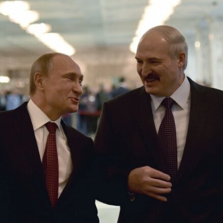 Krievija atsākusi ierobežotas naftas piegādes Baltkrievijai