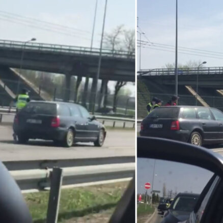 Video: Uz Jūrmalas šosejas policists ar kājām skrien pakaļ bēgošam 'Audi'