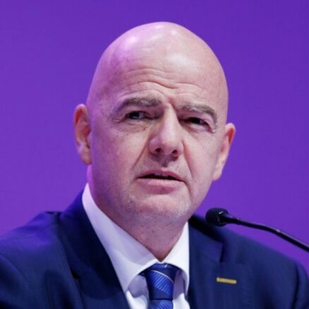 Офис Зеленского критикует ФИФА за отказ от показа видеообращения перед финалом
