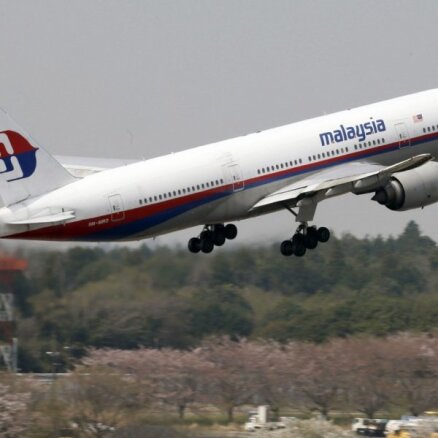 Aizdomās par saistību ar Malaizijas lidmašīnas pazušanu arestēti 11 teroristi