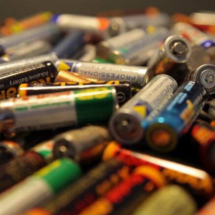 Puse izlietoto bateriju nenonāk otrreizējā pārstrādē