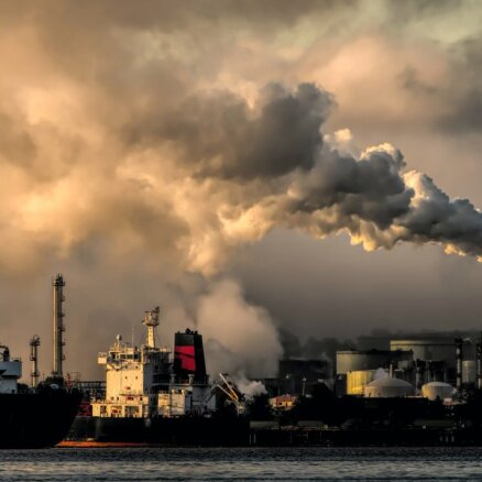 Эксперты: Выбросы CO2 в атмосферу продолжают расти
