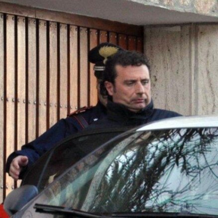 Itālijas tiesa patur 'Costa  Concordia' kapteini mājas arestā