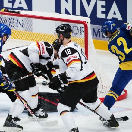 Vācijas hokeja izlasē PČ spēlēs divi spēlētāji no NHL