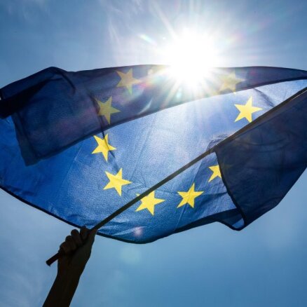 Цифровые водительские права и солнечные панели для Украины. Евродайджест: главные события недели