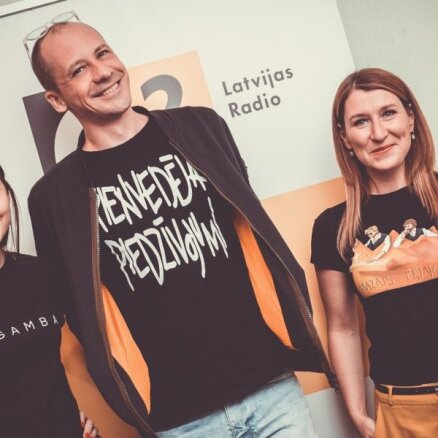 Grupu kreklu dienā mūziķu atbalstam saziedoti vairāk nekā 3000 eiro