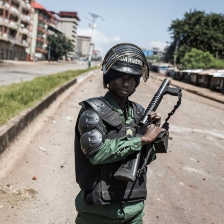 Pēc vēlēšanu rezultātu apstrīdēšanas Gvinejā aizturēti opozicionāri