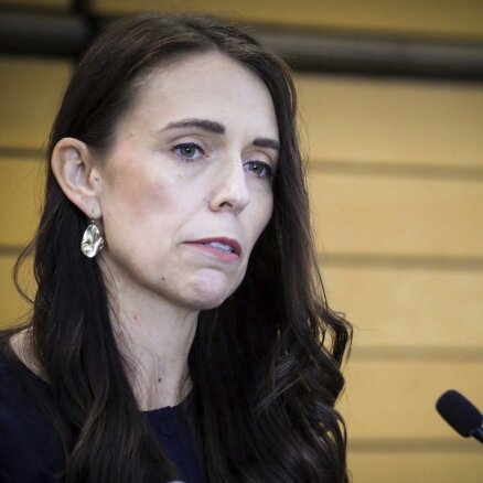 Jaunzēlandes premjerministre Arderna paziņo par atkāpšanos no amata