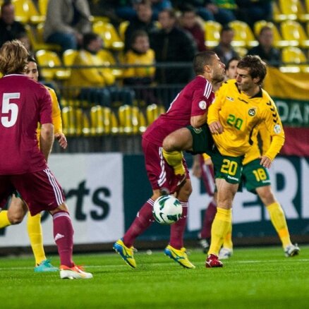 Latvijas futbolisti zaudē Lietuvai un paliek priekšpēdējā vietā savā grupā