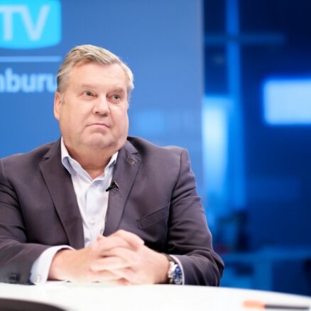 Урбанович назвал негодяями тех, кто оскорбляет местных русских из-за национальности