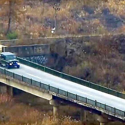 Spraigs video: Kā ziemeļkorejietis pārbēg robežu uz Dienvidkoreju