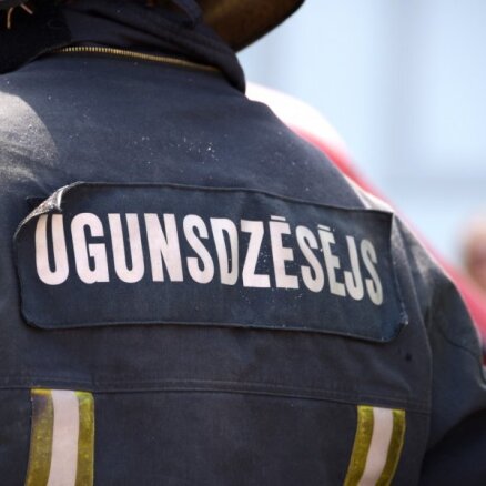 VUGD notver pašnāvnieci: glābējus apbalvos