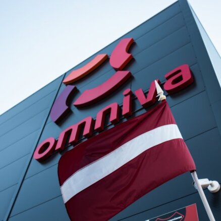 'Omniva' investē 2,8 miljonus eiro, lai Latvijā uzstādītu 92 jaunus pakomātus