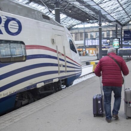 Somija pārtrauc pasažieru vilcienu satiksmi ar Krieviju