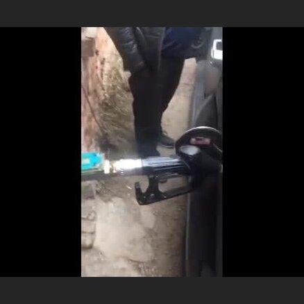 ВИДЕО. В Риге действовала подпольная автозаправка