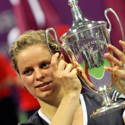 Kima Klijstersa  triumfē WTA sezonas noslēguma turnīrā
