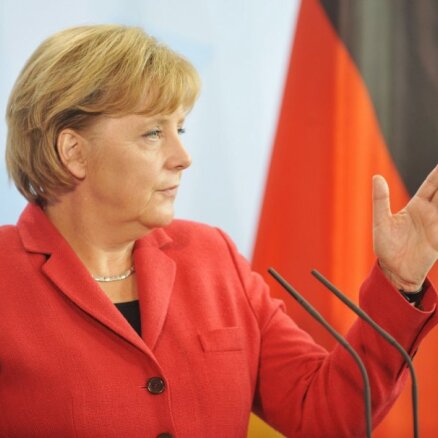 Merkele Putinam atzinusi, ka Krimas referendumu uzskata par pretlikumīgu
