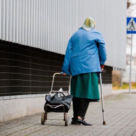 EK ziņojums: Latvijai pārmet vāju sociālo aizsardzību un nevienlīdzību