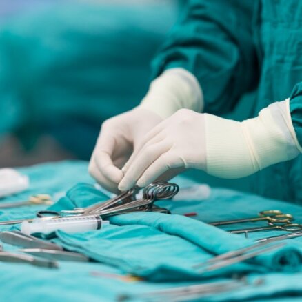 Latvijas Onkoloģijas centra ārsti veikuši sarežģītu žultspūšļa audzēja operāciju
