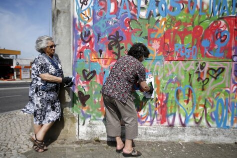 Pasaulē vecākā grafiti banda - huligānes vecmāmiņas