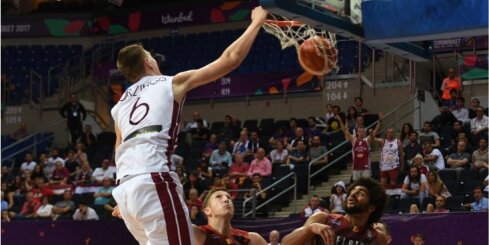 Video: Porziņģa groza tricinājums – 'Eurobasket 2017' otrais skaistākais moments