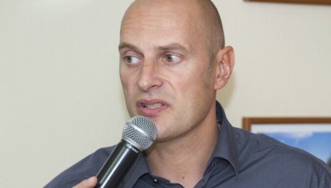 Medijs: KHL tiesnesis Odiņš taisnojas, ka nav zinājis par karu Ukrainā