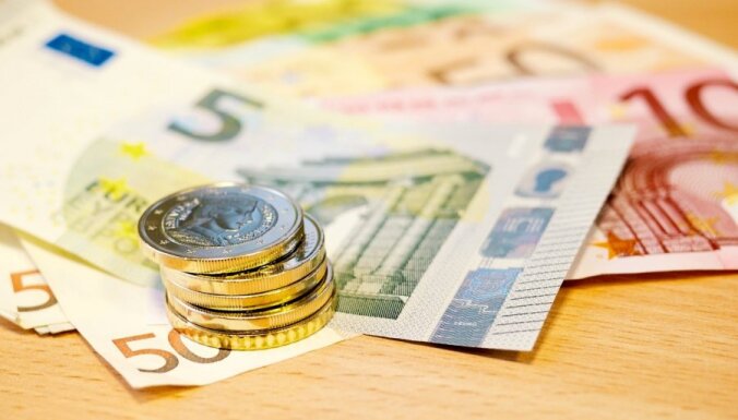 За две недели в Латвии обнаружены три поддельные евробанкноты