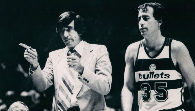 Miris kādreizējais NBA gada treneris Jūdžins Šū