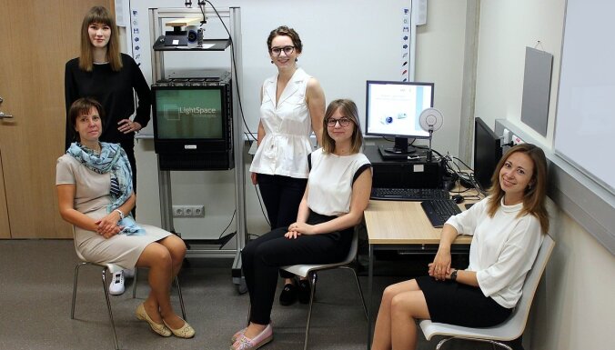 Tehnoloģija ar potenciālu: Latvijas zinātnieki pēta redzei draudzīgāku 3D briļļu alternatīvu