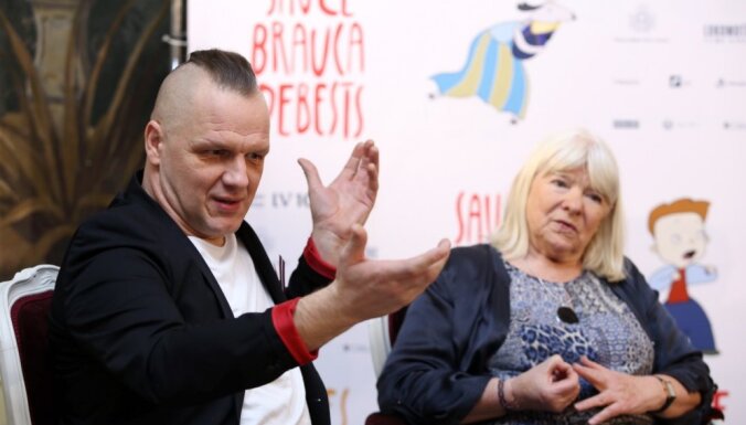 Ar filmu 'Saule brauca debesīs' radošā komanda vēlās mudināt cilvēkus domāt un just plašāk
