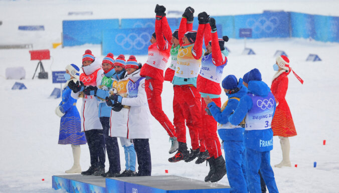 У лыжников России — две бронзы в командных спринтах, Клэбо теперь пятикратный чемпион
