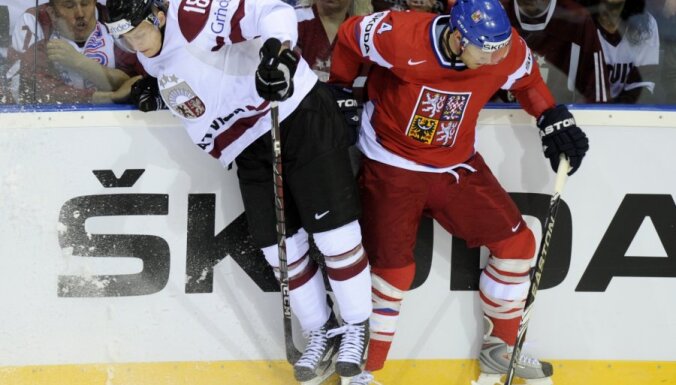 FOTO: Latvijas hokejisti pret Čehiju
