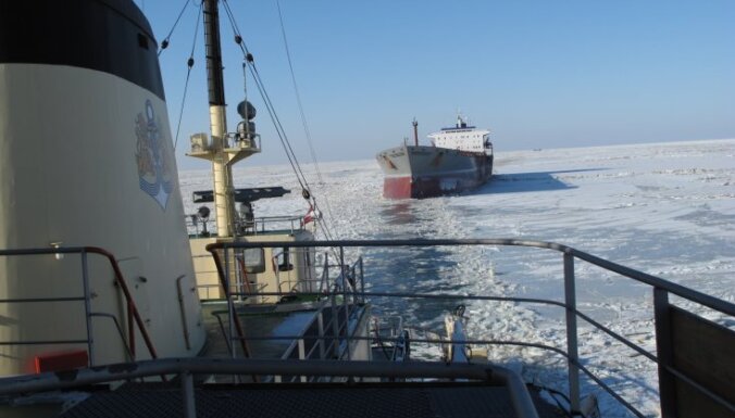 Latvijas ostās ledus pagaidām nesagādā problēmas