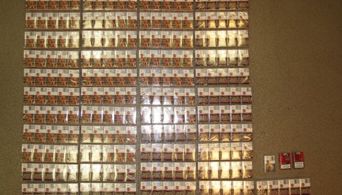 Во время проверок полиция изъяла 10 000 сигарет и 120 литров нелегального алкоголя