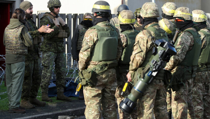 Ukrainas 'Uzbrukuma gvardē' pieteikušies vairāk nekā 20 000 cilvēku