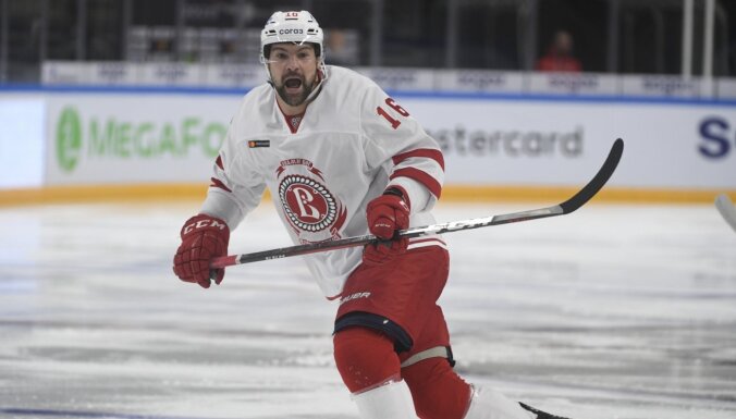 Daugaviņš karjeras rezultatīvāko KHL sezonu noslēdz ar realizētu 'bullīti' un uzvaru