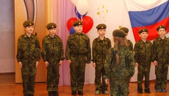 Krievijā atklāj bērndārznieku militāro klubiņu 'Rezerve'