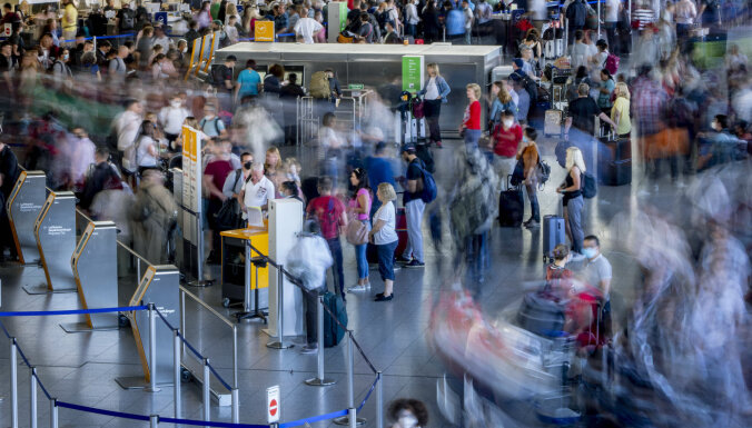 "Во всем виноваты черные чемоданы!": глава аэропорта во Франкфурте рассказал о причинах хаоса