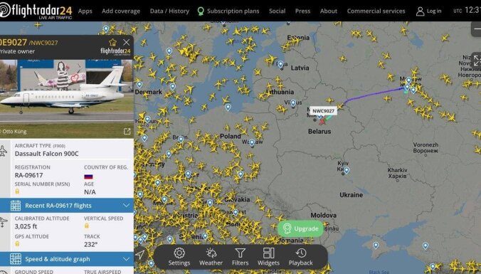 СМИ: самолет Януковича прилетел в Минск