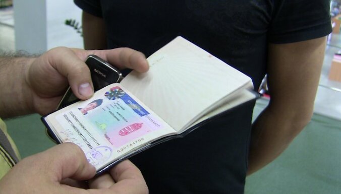 Неграждане все чаще выбирают гражданство России