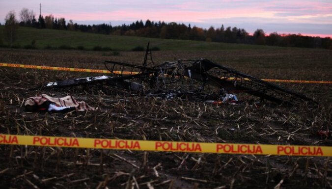 Traģisko lidmašīnas avāriju Krimuldā varētu būt izraisījis pasažieris