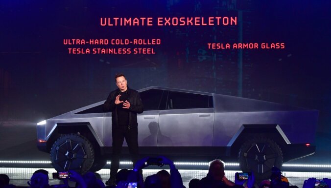 Tesla представила пуленепробиваемый электропикап Cybertruck