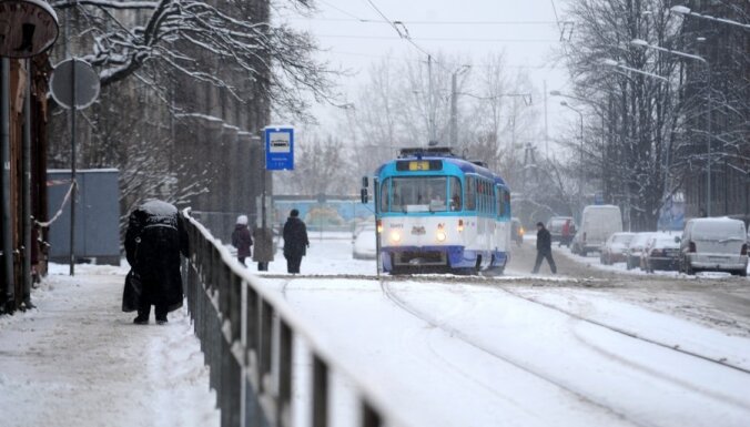 До 6000 водителей пересели на общественный транспорт