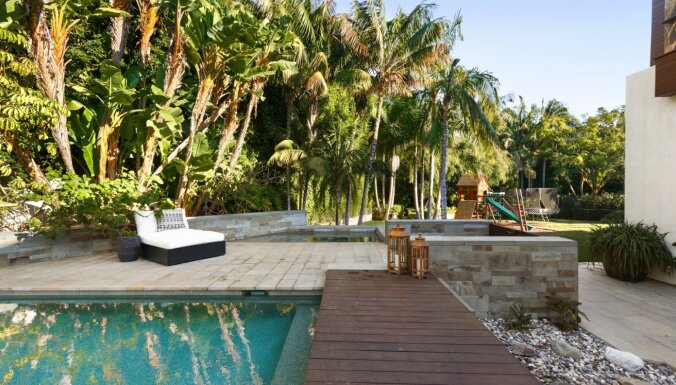 ФОТО: Дом Мэтта Дэймона на берегу Тихого океана продается за 21 миллион долларов