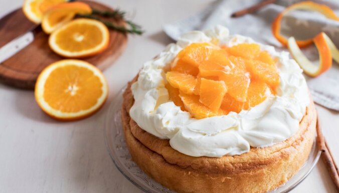 Salds spirgtums kūkās un krēmos – 21 recepte, kā izcelt apelsīnu garšu