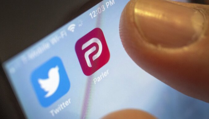 Sociālais tīkls 'Parler' paziņo par darbības atjaunošanu