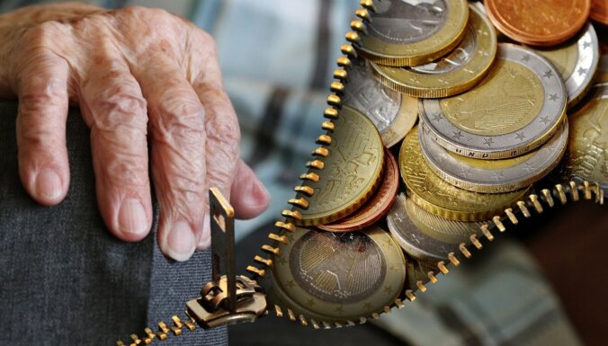 Из-за стремительной инфляции пенсионерам предлагают выплатить 13-ю пенсию