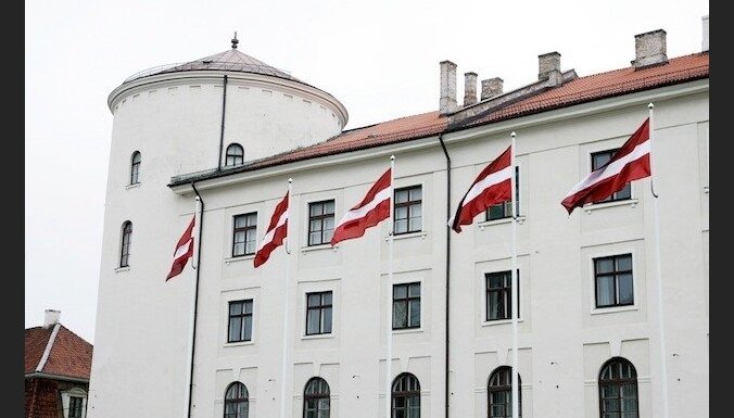 ZZS deputāti iesniedz grozījumus Satversmē par tautas vēlētu Valsts prezidentu